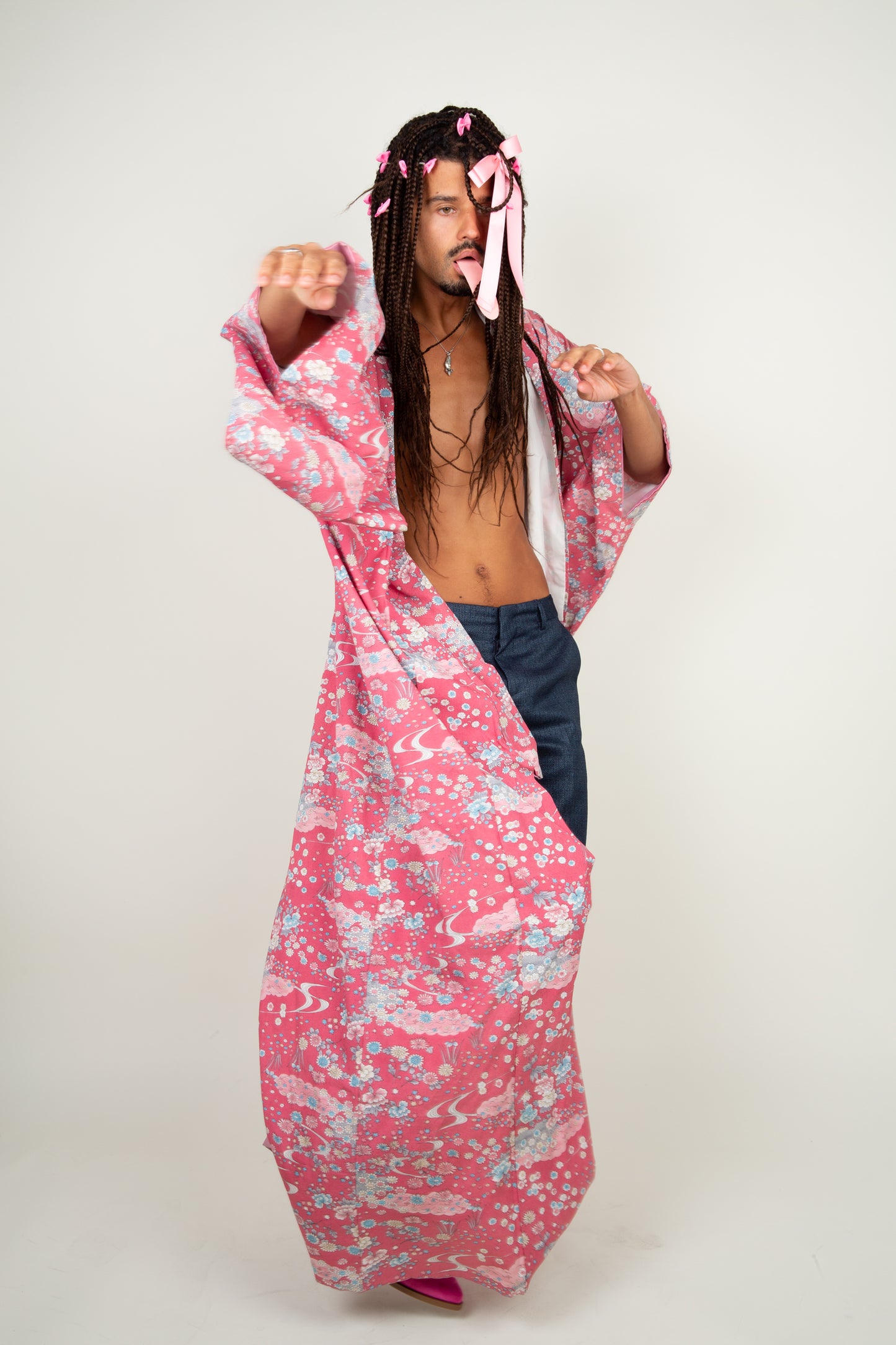 The flower princess kimono in soft pink, soft blue hints