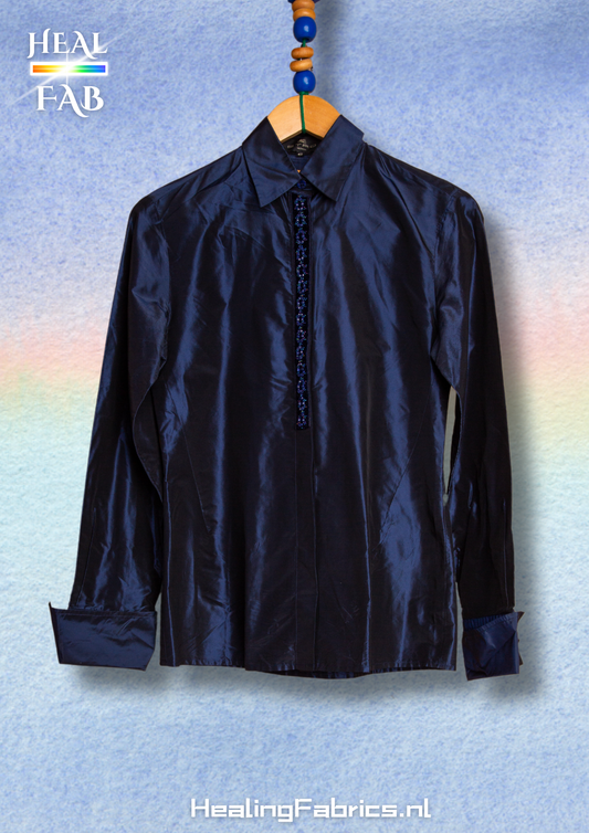 The shiny Silk blouse with blue bead details - Etro