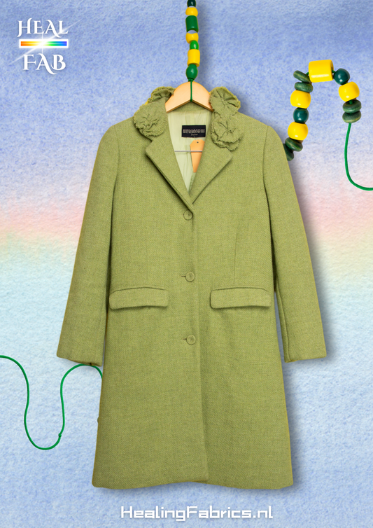 The february coat with floral textured collar