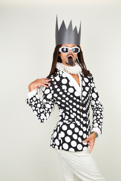 The Dualistic Visionary Blazer with polkadot print in Black & white