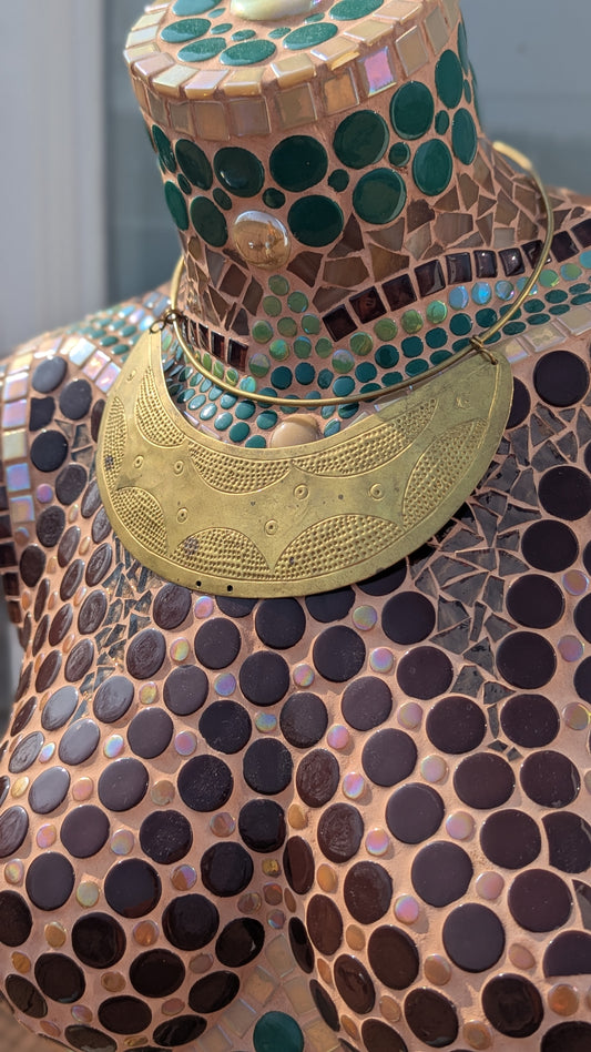 The African messing necklace